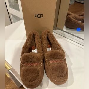 Limited edition UGG Ansley Braid Slipper